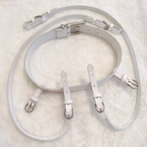 Rênes à la ceinture