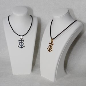 Collier "Fil de cuir"